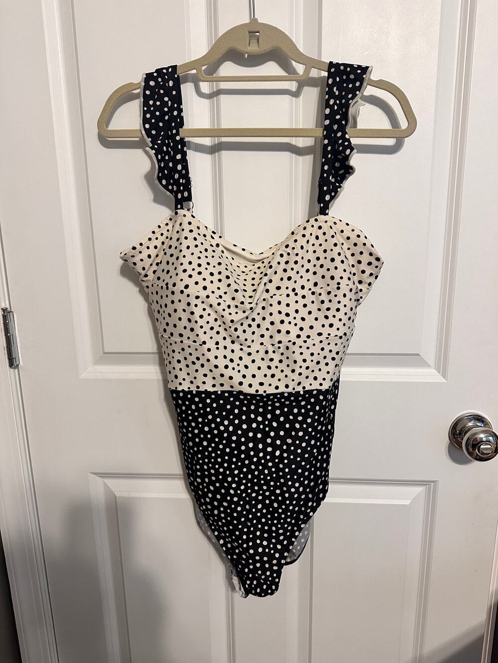 Summersalt The Ruffle Oasis in Black & White Dots One Piece Bathing Suit 16